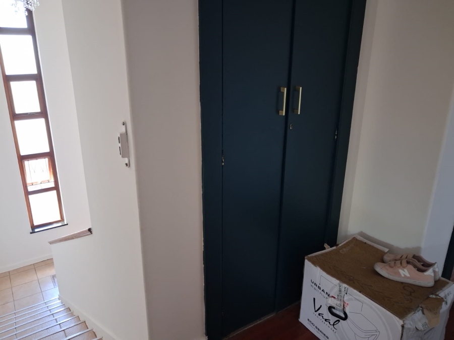 To Let 3 Bedroom Property for Rent in Selborne Eastern Cape